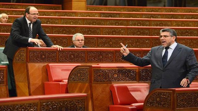 “البام” يرد على تشكيك الرميد في استقلالية القضاء