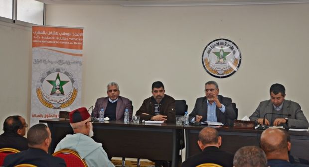 نقابة “البيجيدي” تقلب الطاولة على العثماني