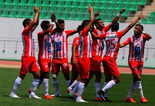من نيامي .. حسنية أكادير يتأهل للدور الموالي لكأس “الكاف”