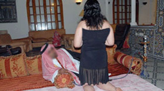 خليجي يغتصب مغربية.. وينصب على عائلتها