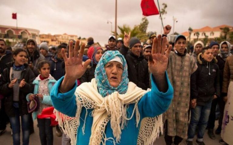 منازل أسر معتقلي حراك جرادة توشح باللون الأسود (صورة)