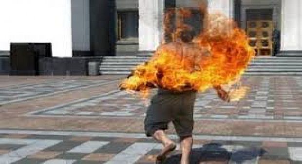 مُستجدات إضرام شاب النار في جسده أمام مقر التكوين المهني