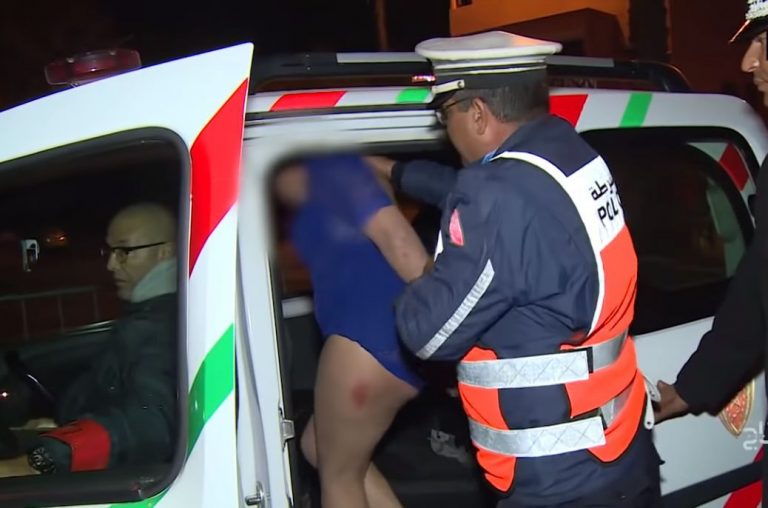 حصري ..”مثلي البوناني” يقاضي الشرطي الذي سرب وثائقه الشخصية