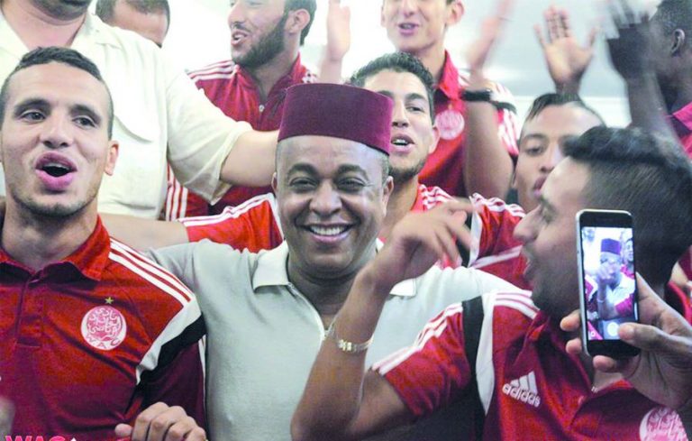 “الوينرز” تهاجم الناصيري وتتهمه بـ”النصب والاحتيال”
