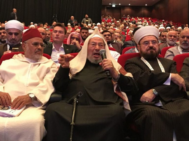 اتحاد العلماء يدعو لمعاقبة الفاسدين والمعتدين في حراك السودان