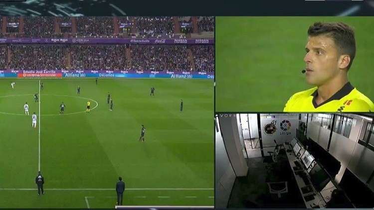 فضيحة في مباراة ريال مدريد.. الحكم يلغي هدفا بالاستعانة بحكام الـ”VAR” المختفين (فيديو)