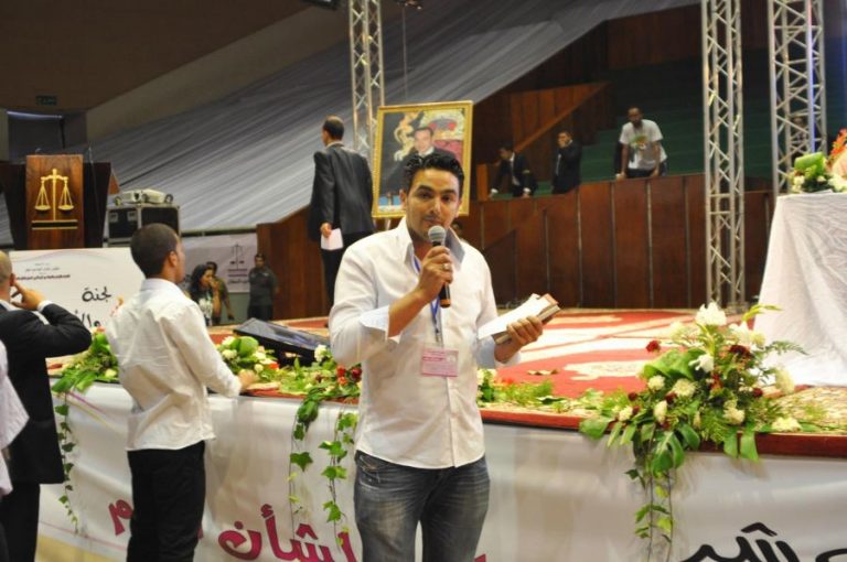 عضو اللجنة التنفيذية لحزب الإستقلال يتهم السلطة القضائية بـ”الدكتاتورية”