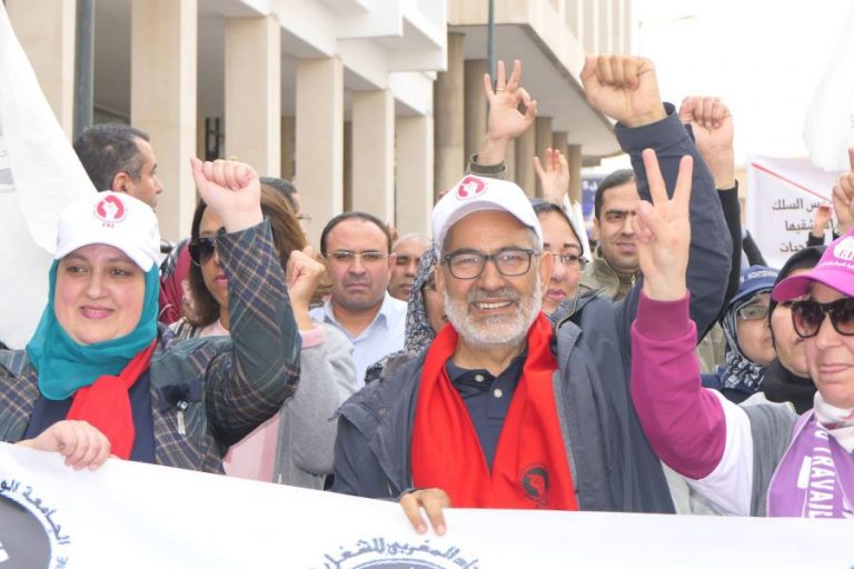 أساتذة يحتجون ضد تكليفهم بحراسة امتحانات الاستدراكي (صورة)