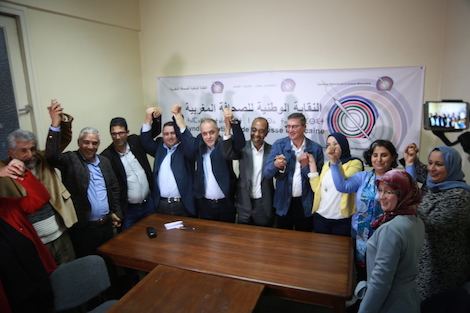صحافيون يسطرون أشكالا احتجاجية للرد على المطالبة بسجن زملاء لهم نشروا أخبارا صحيحة