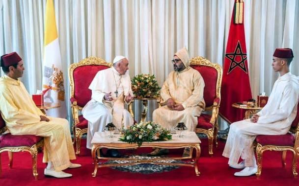 الملك محمد السادس  والبابا فرانسيس يوقعان “نداء القدس”