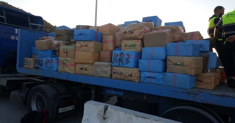 حجز 7 أطنان من الشيرا في الدار البيضاء وإيقاف العقل المدبر للمهربين