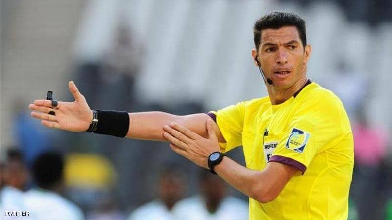 الاتحاد الافريقي يعاقب حكم مباراة الوداد والترجي