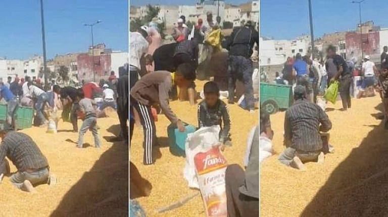 جشع.. مواطنون يتسابقون لسرقة سلعة من شاحنة منقلبة خلال رمضان