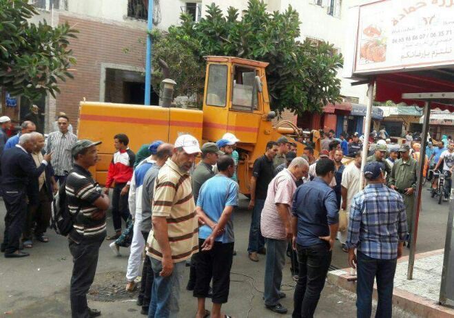 “فراش” يجهز على عون سلطة أمره بتحرير الملك العمومي 