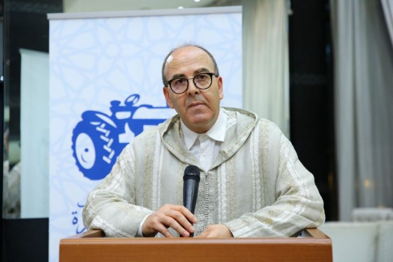بنشماس يتحدى خصومه ويتحدث عن محاولة سطو على الحزب