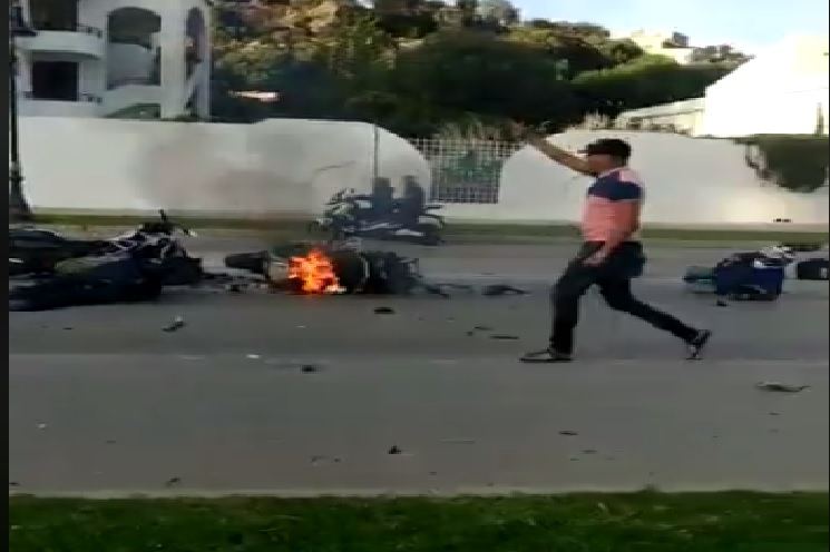 قتيل وجرحى في حادثة سير مفجعة لقافلة درجات نارية بطنجة (فيديو)