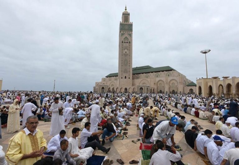تهديد صحافية بعد انتقادها طقوس صلاة التراويح