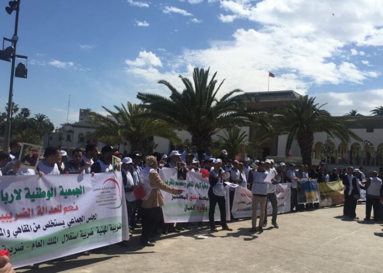 أرباب مقاهي القنيطرة يثورون في وجه الرباح ويعلنون الإضراب