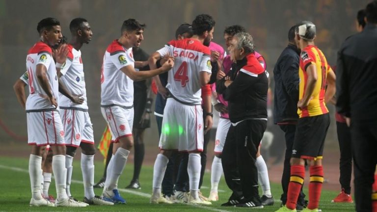 الكاف يتجه إلى إعادة مباراة الوداد والترجي