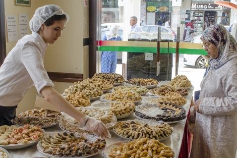أسس التغذية السليمة في أول أيام العيد
