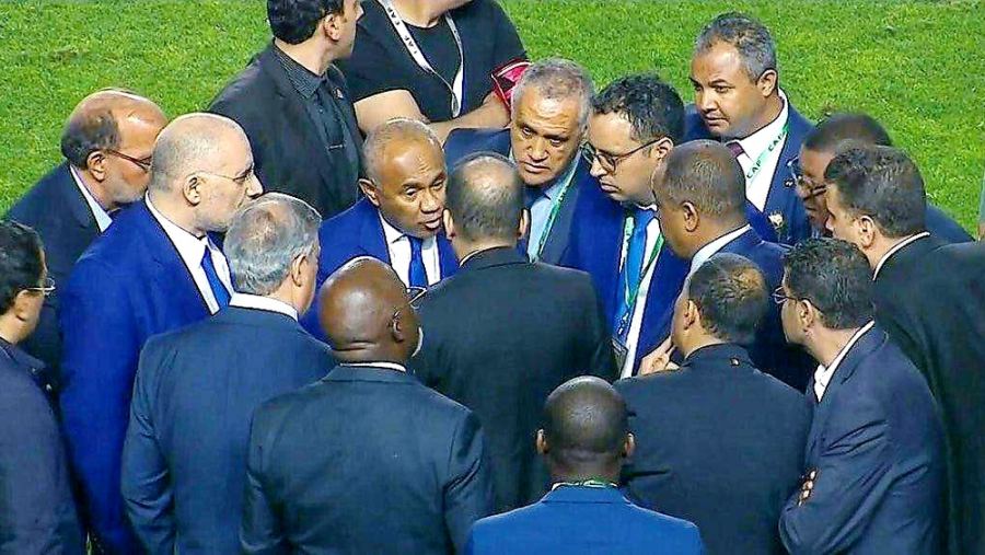 ما مدى قانونية إعادة إياب نهائي دوري أبطال إفريقيا؟