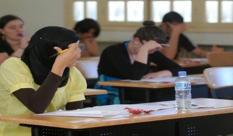 امتحانات البكالوريا.. توقيف 150شخصا في أعمال غش.. بينهم16 فتاة