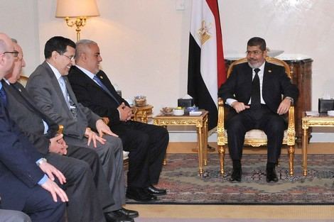 قيادي: واش بغيتو العثماني يعزي فمرسي ليدمر علاقات المغرب الخارجية؟