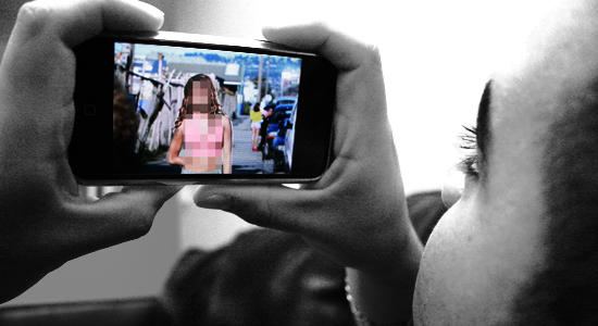 فيديوهاتٌ جنسيّة تُـورِّطُ إمـــام مسجد ضواحي الحُـسيمة