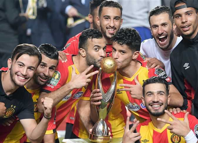 “الكاف” يطالب الترجي بإعادة كأس وميداليات العصبة