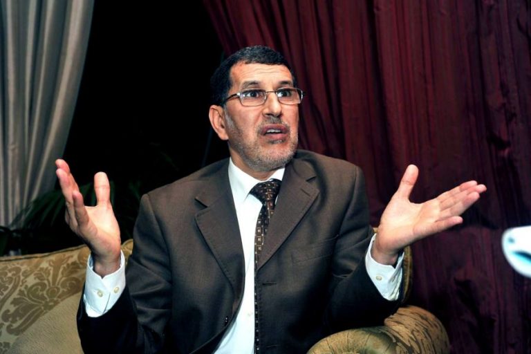 العثماني يستعد للتراجع عن قرار توقيف أساتذة الطب