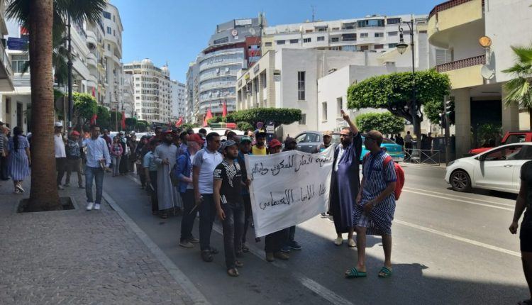 المكفوفون ينقلون احتجاجاتهم من الرباط إلى طنجة
