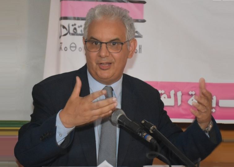 بركة: مغاربة يعانون من كثرة القروض وتكاليفها الباهضة