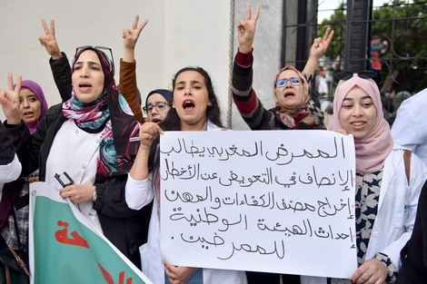 بعد طلبة الطب .. “ملائكة الرحمة” يشلون المستشفيات بإضراب واحتجاجات