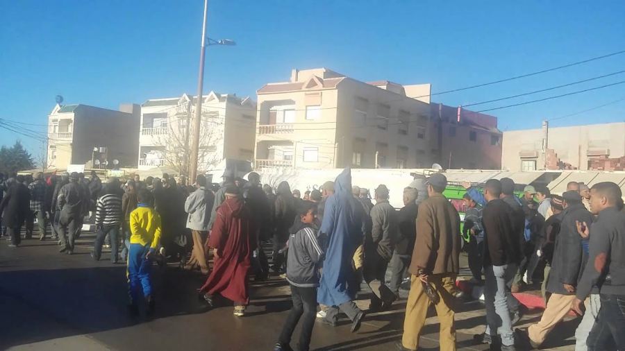 الاحتجاج على التهميش يجر 6 شبان إلى السجن
