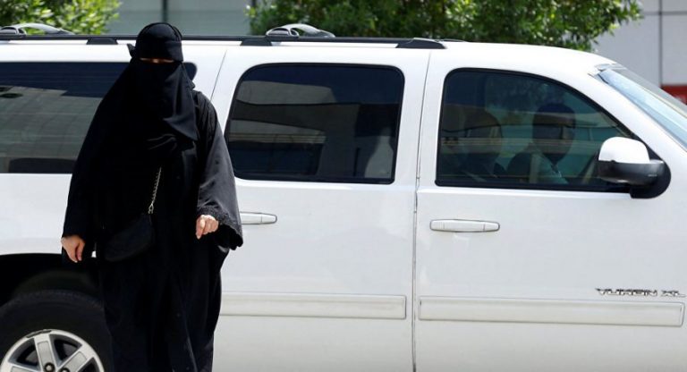 القضاء الفرنسي يدين ابنة الملك سلمان بـ10 أشهر سجنا
