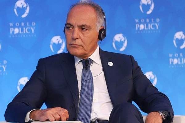 هكذا تناولت الصحافة الجزائرية استقالة مزوار بسبب “الإحتجاجات الجزائرية”