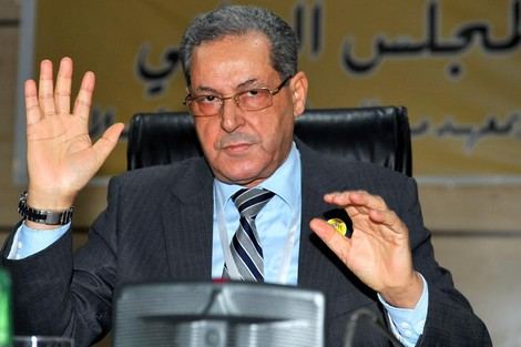 العنصر: مسؤولون أطالوا جلوسهم في مناصب عليا