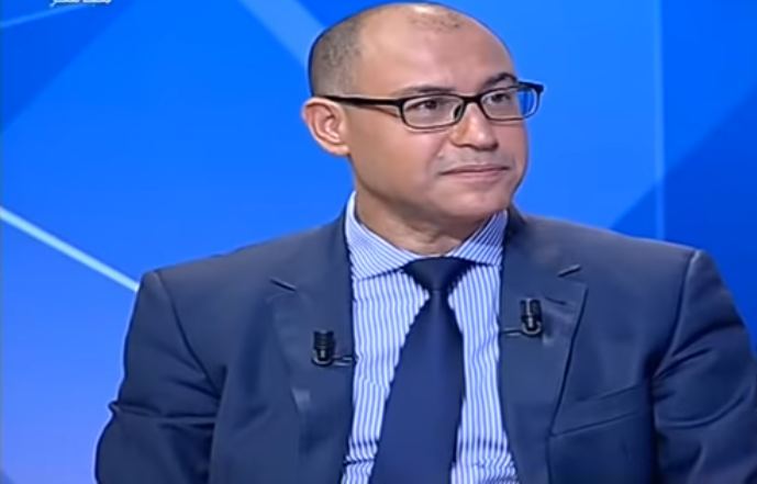 القاضي زرهوني: الرشوة الخطيرة لا تنفع معها جميع ألوان الهواتف