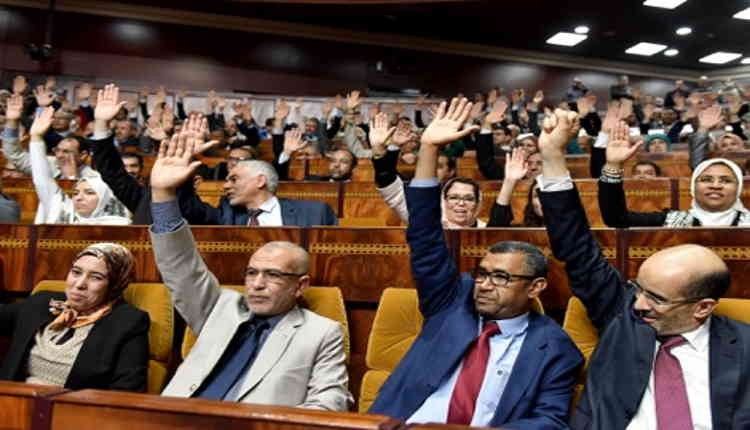 قيادي بالبيجيدي: مقترح خفض ميزانية القصر والبرلمان لا منطق له
