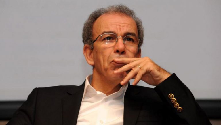 عصيد: يجب متابعة مسؤولي خنيفرة لمنعهم تدريس الأمازيغية