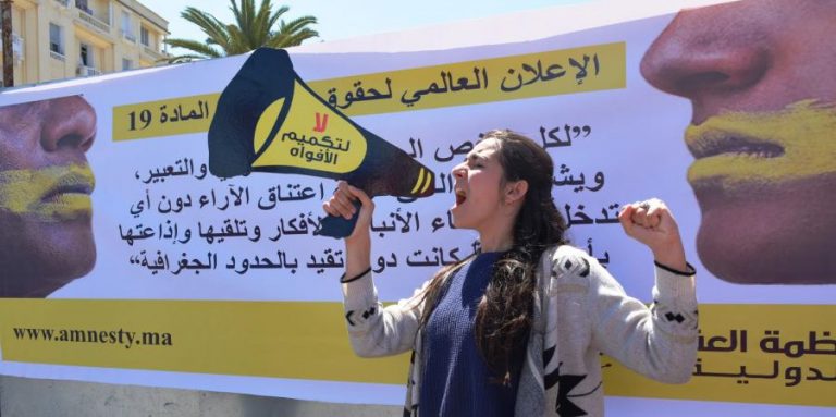 مونولوغ.. مع حرية التعبير