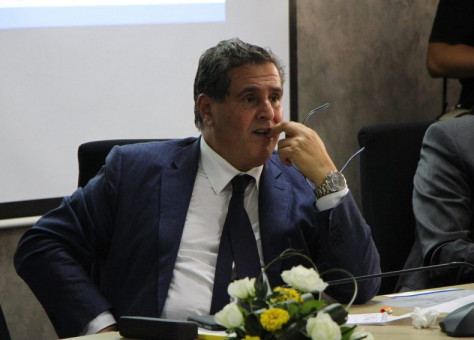 تهديد أخنوش للمغاربة يخلف عاصفة غضب عارمة