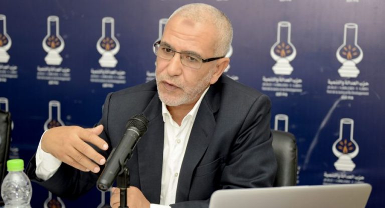 العمراني: الأحزاب السياسية عاجزة عن إنتاج نخب نزيهة