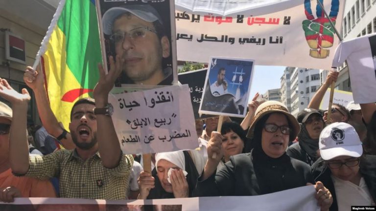 معتقلو الريف يعودون لمعركة الأمعاء الفارغة