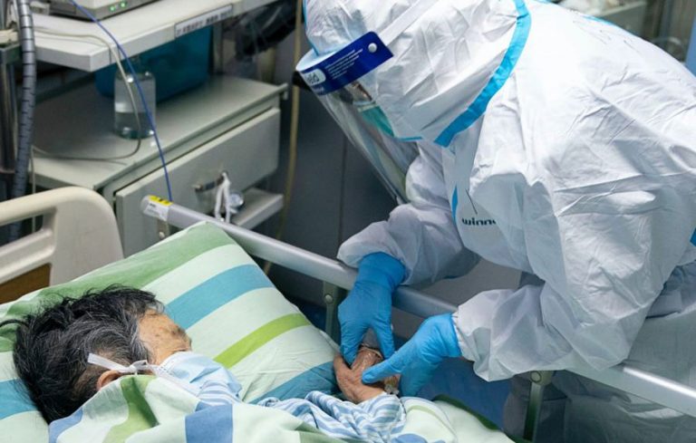 أطباء يكتشفون طريقة لعلاج فيروس “كورونا”