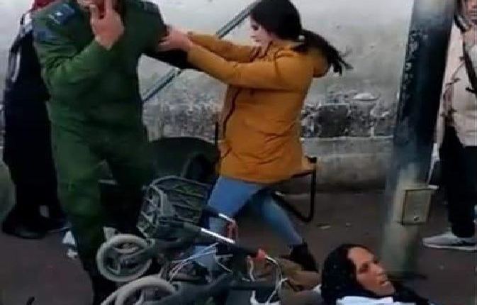 القضاء يدين شابة صفعت جمركيا بالحبس النافد