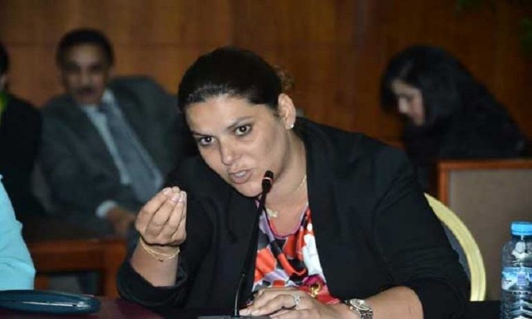 خطير.. المنصوري تهدد باميين بالذبح (فيديو)
