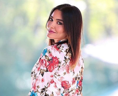 هل اختلقت سارة جو قصة إصابتها بالشلل لحصد المشاهدات؟ (صورة)