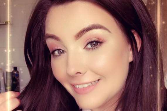 “مدمنة جنس” تروي قصتها مع 130 رجلا