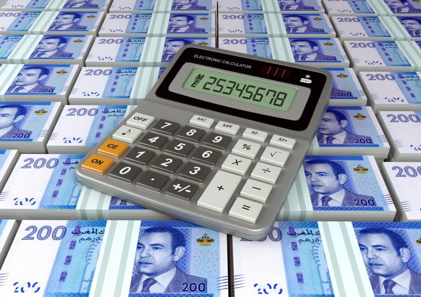 مئات الموظفين يضعون طلبات رفض الاقتطاع من أجورهم